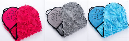 DryPaws™ Super Absorbent Pet Bath Towel with Hand Pockets